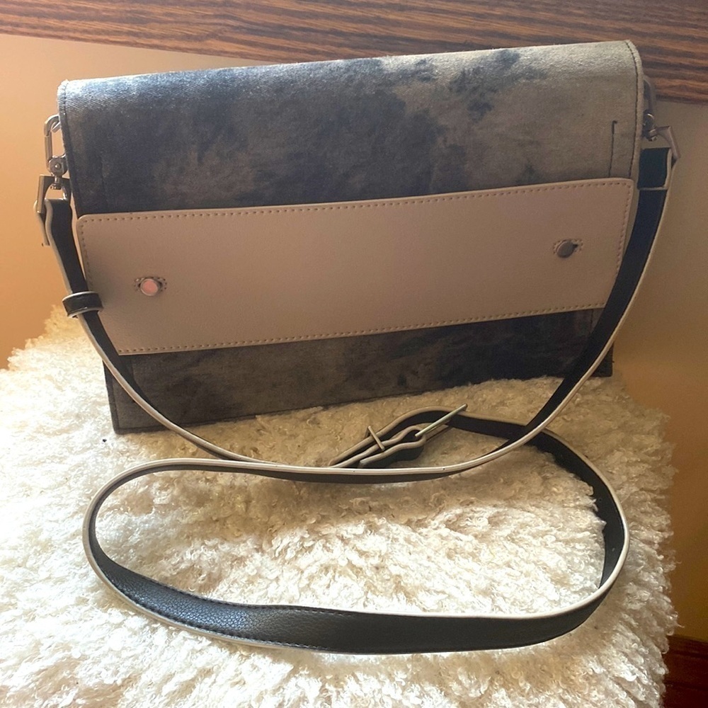 JTB BOLD crossbody / wristlet bag​​​​​​​​​​​​​​​​